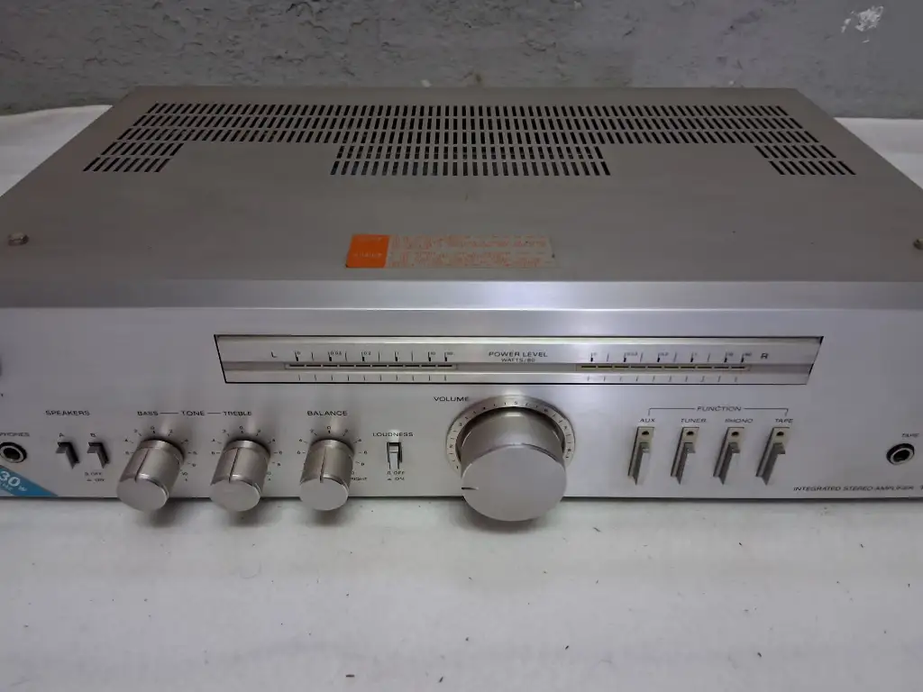 Amplificador Vintage Sony TA-242 (Impe