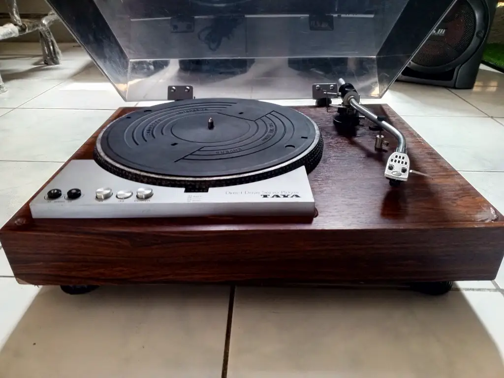 Toca disco Taya modelo dp-500
